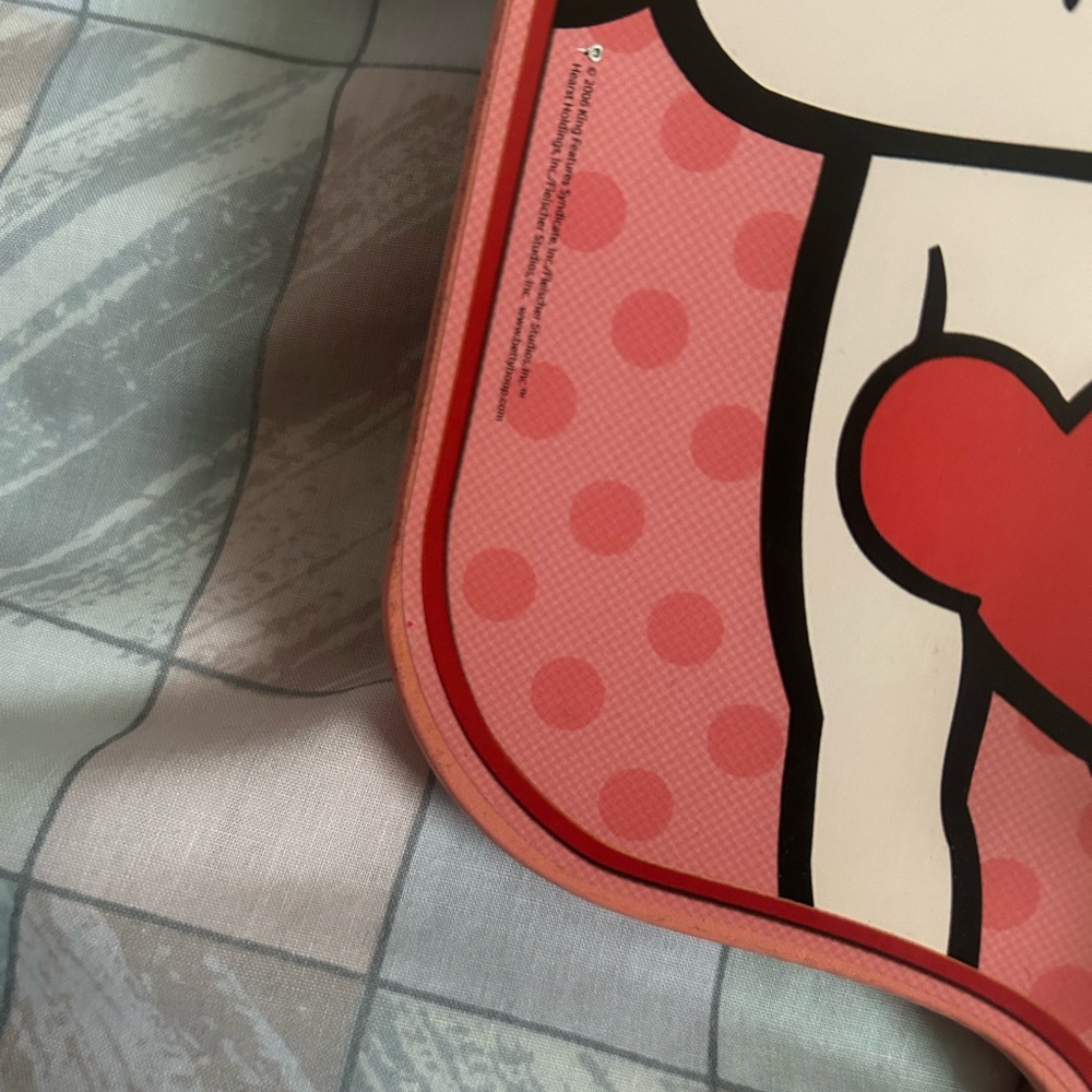 Betty Boop Wall Clock with Hooks - Picture 8 of 13